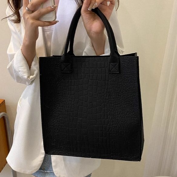 A4トートバッグ 型押し質感 シンプル スクエアトート