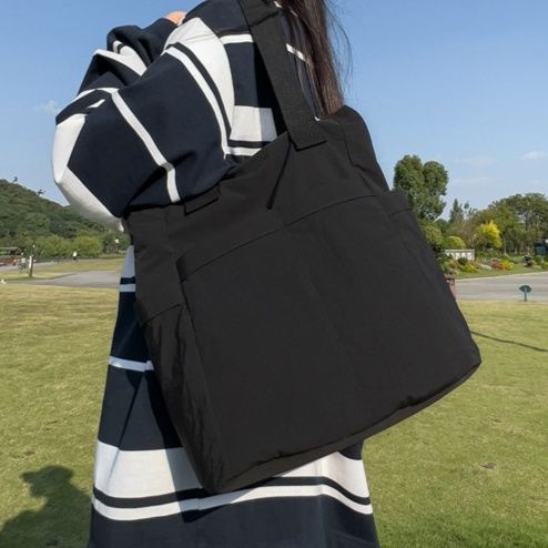 A4トートバック 使える配色の機能的なA4トートバッグ