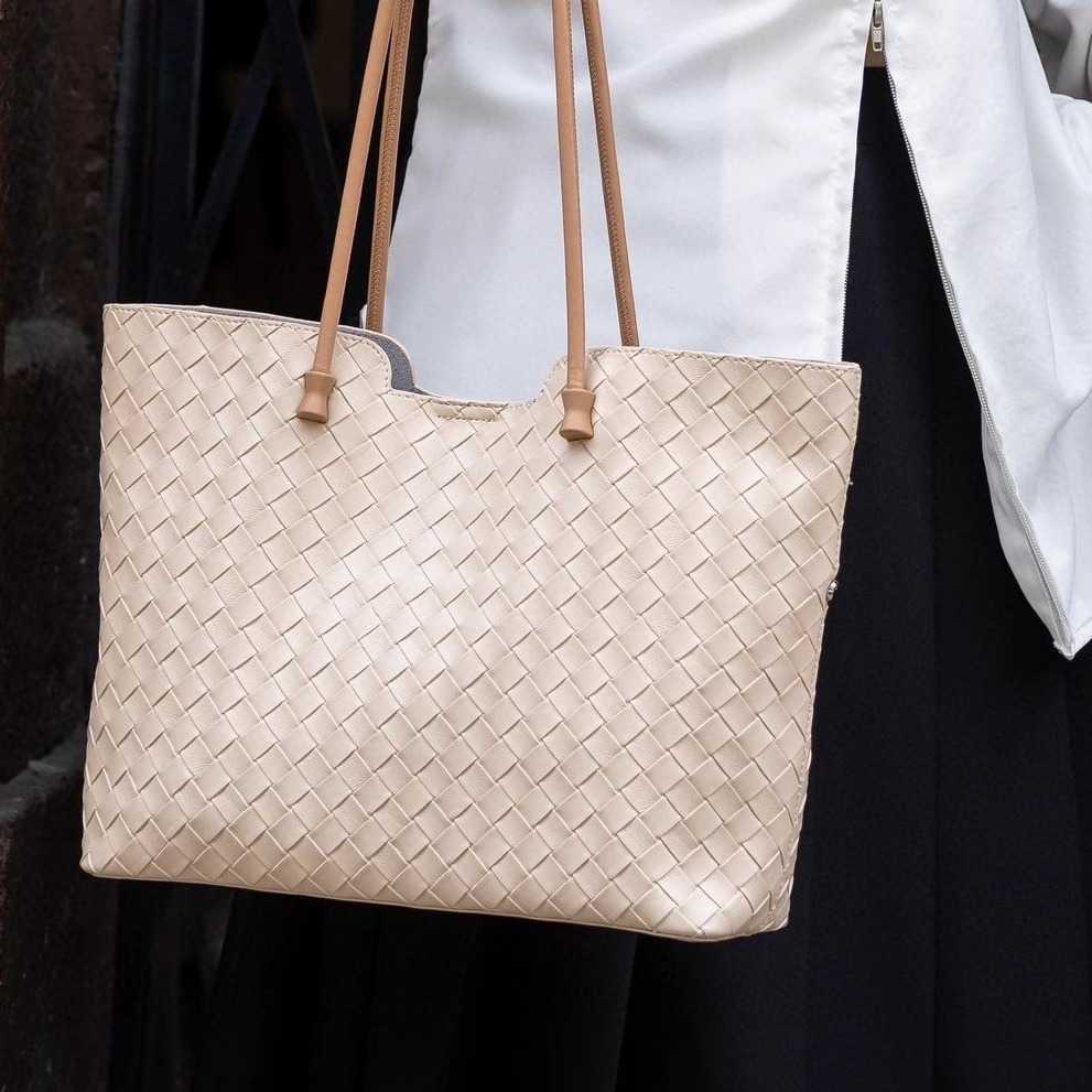 A4トートバック 職人手編み上質トートバッグ