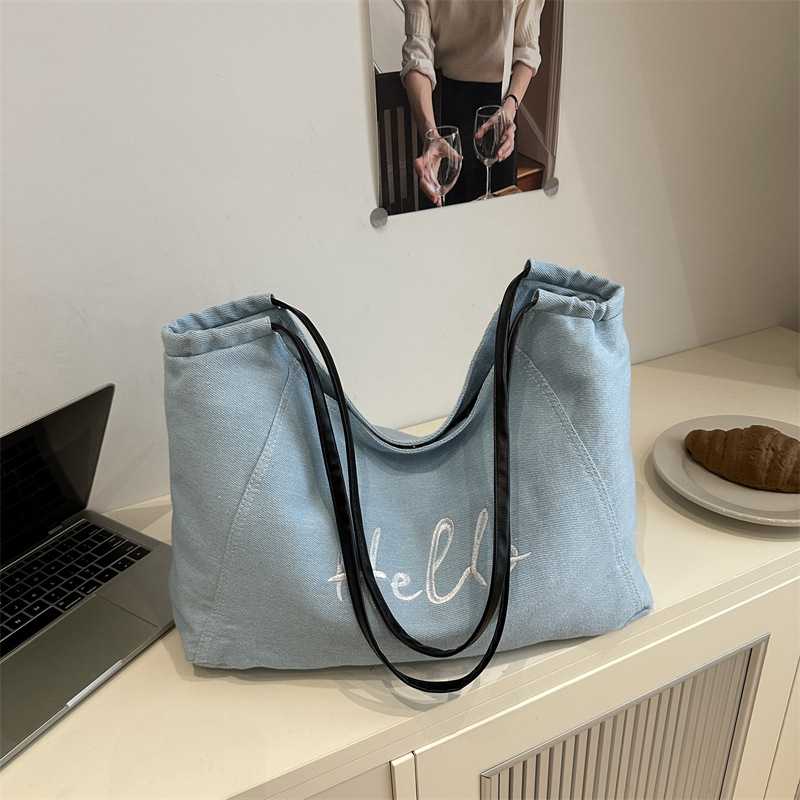 A4トートバッグ あいさつ刺繍のゆったりトート