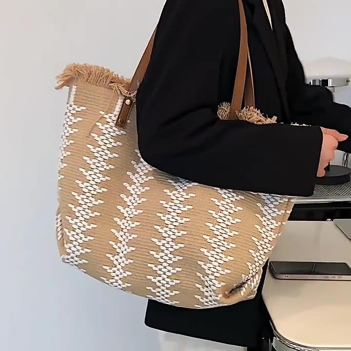 A4トートバッグ フリンジ飾り織り模様トートバッグ
