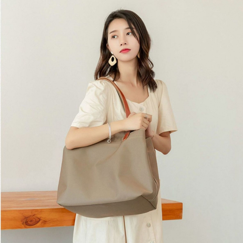 A4トートバッグ 上品シンプル肩掛けA4トートバッグ