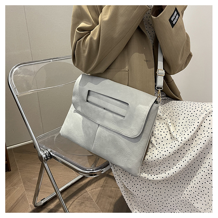 A4トートバッグ スタイリッシュ手持ちフラップトート