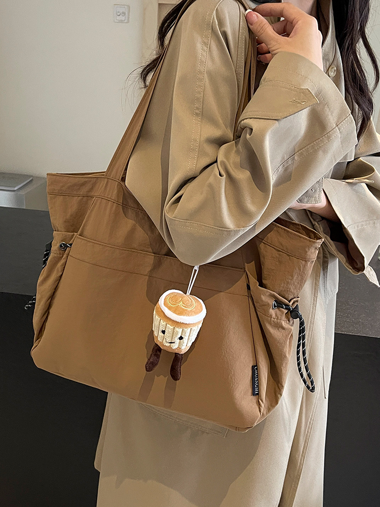 A4トートバッグ ゆるりお出かけ軽量トート