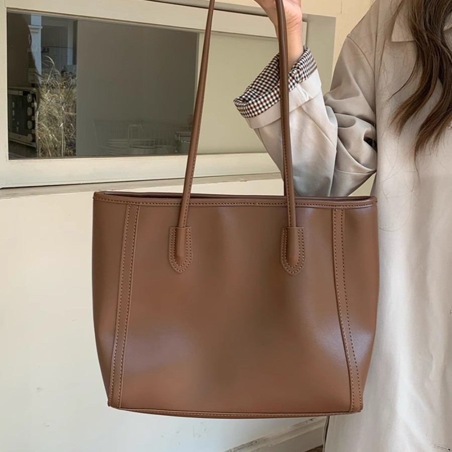 A4トートバッグ 洗練シンプル 大人の上品トート