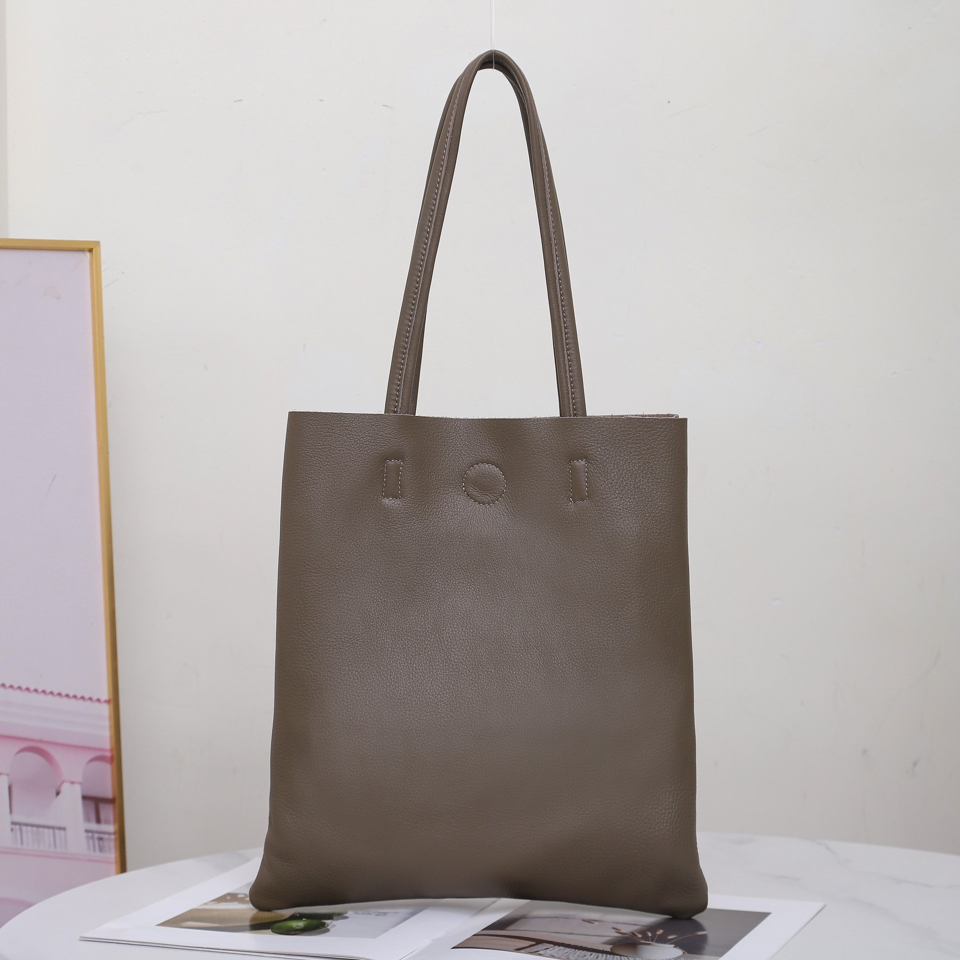 A4トートバッグ 上質シンプル 大人の肩掛けトート