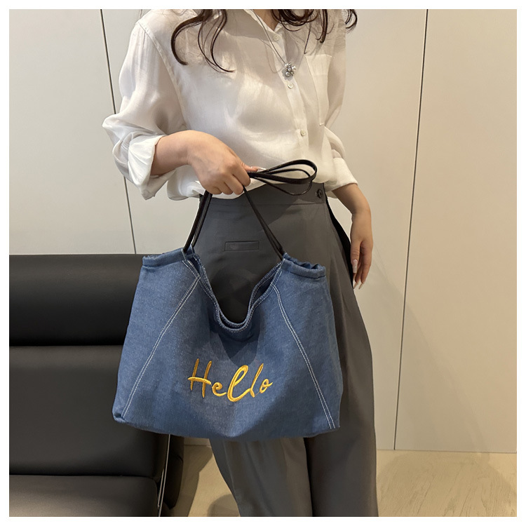 A4トートバッグ あいさつ刺繍のゆったりトート
