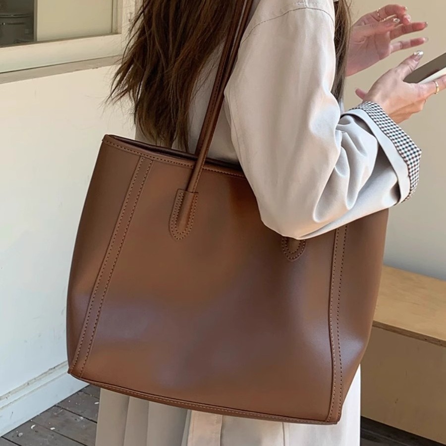 A4トートバッグ 洗練シンプル 大人の上品トート
