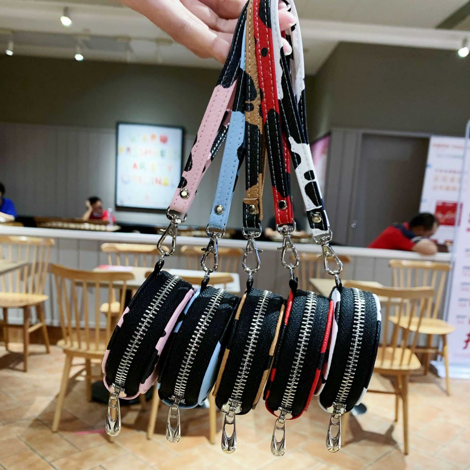https://fulmo-img-server.com/airpods-labo/0d44f76b-cb88-4156-9dee-6e86235a34a0.jpg