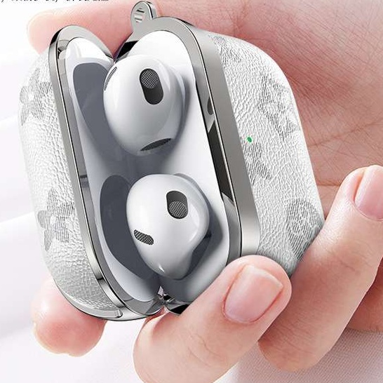 https://fulmo-img-server.com/airpods-labo/1724929818467_x2k1ggge_cropped.jpg