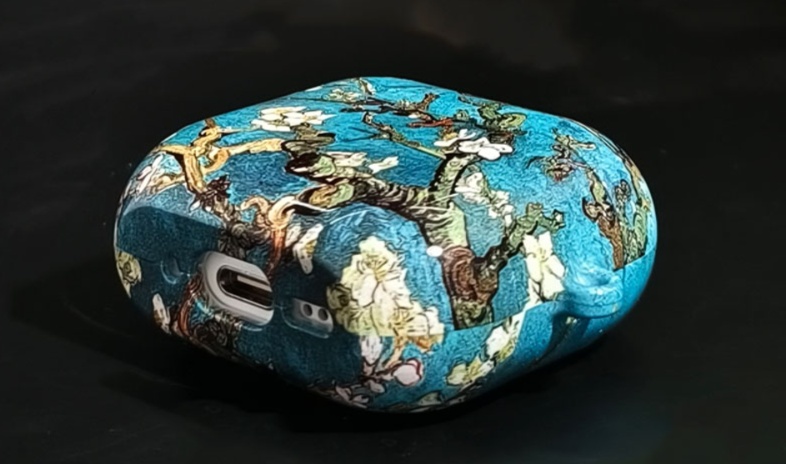https://fulmo-img-server.com/airpods-labo/1739945003406_bm024atn_mi4fany7.jpeg