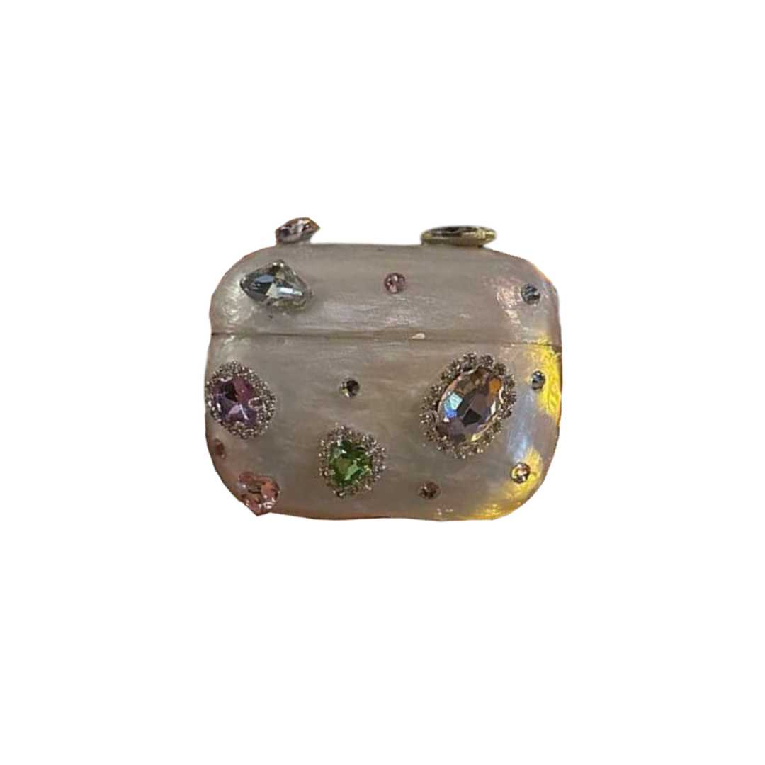 https://fulmo-img-server.com/airpods-labo/1756285800095_ngirprch_8a4jpj7f.jpeg