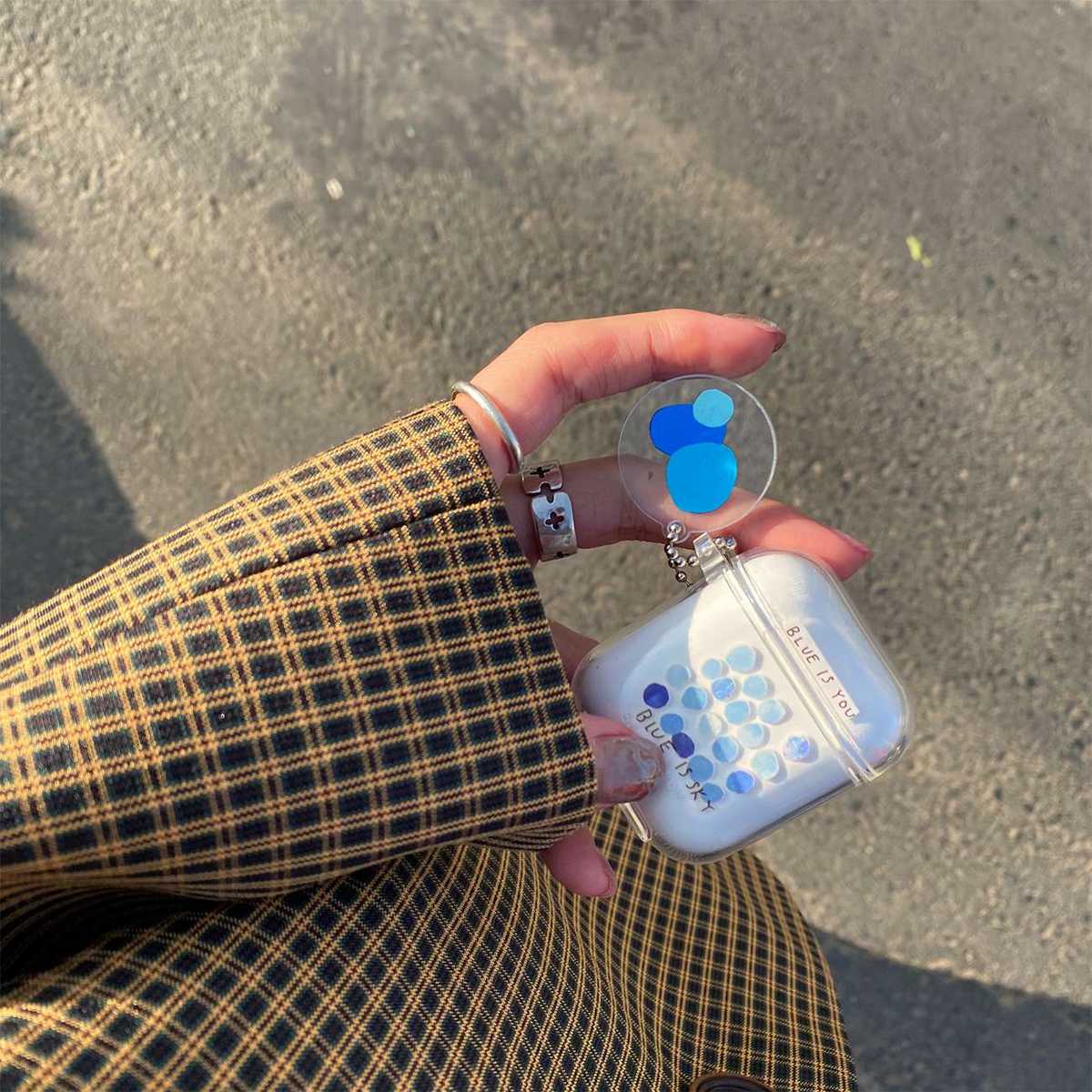https://fulmo-img-server.com/airpods-labo/1756286113026_2v7mfahn_vu6032q0.jpeg