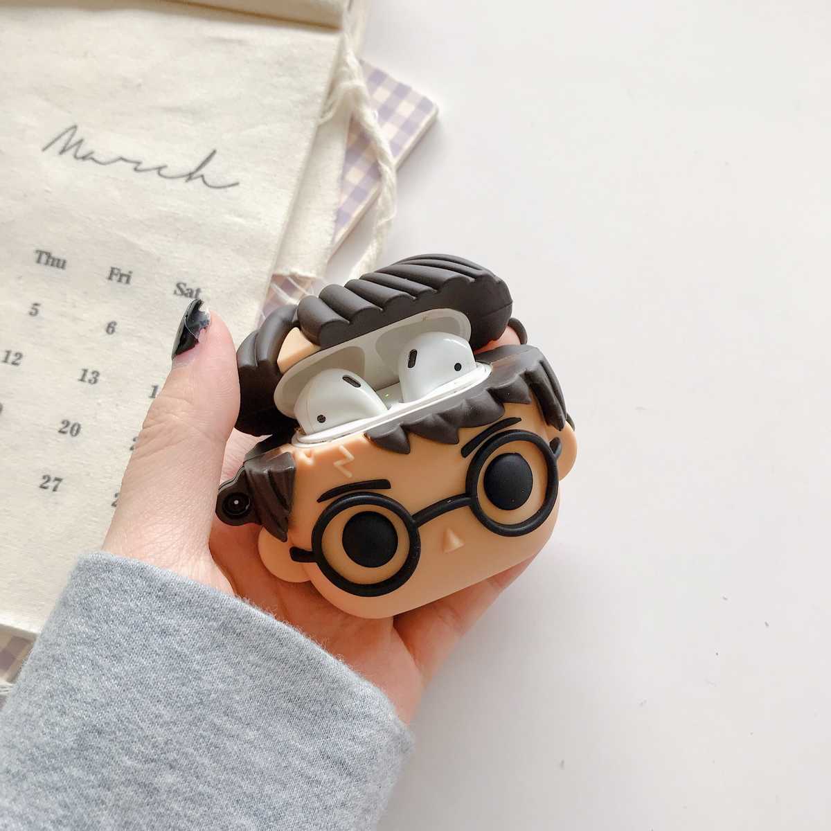 https://fulmo-img-server.com/airpods-labo/1756286166041_v4np2zyb_rujuulz3.jpeg