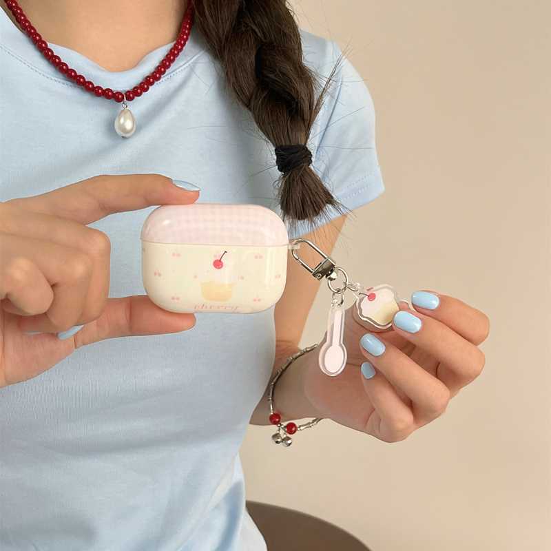 https://fulmo-img-server.com/airpods-labo/1756286178341_h5i6tklg_ux4as267.jpeg