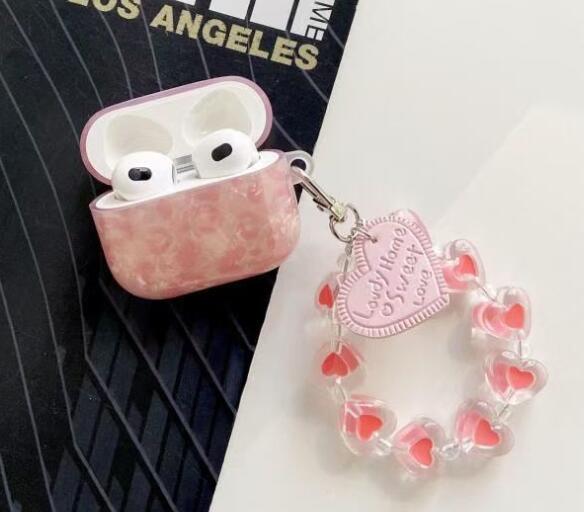 Airpodsケース AirPods pro3対応 ピンクハート保護ケース
