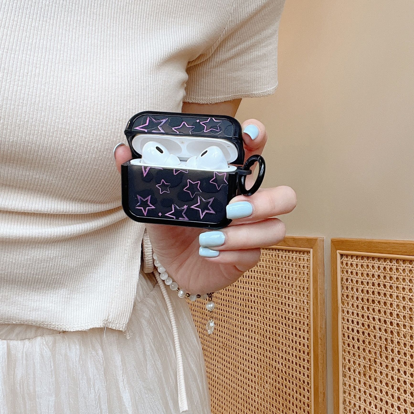 https://fulmo-img-server.com/airpods-labo/2476508c-5510-4816-be5d-3f653f1aeb9d.jpg