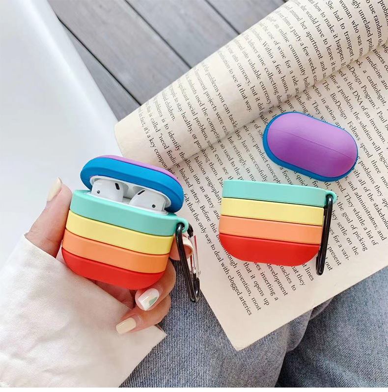 https://fulmo-img-server.com/airpods-labo/33d97d7a-c88d-41b0-a0eb-eb1728baebee.jpg