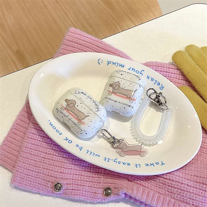 長細いわんこのAirPodsproケース
