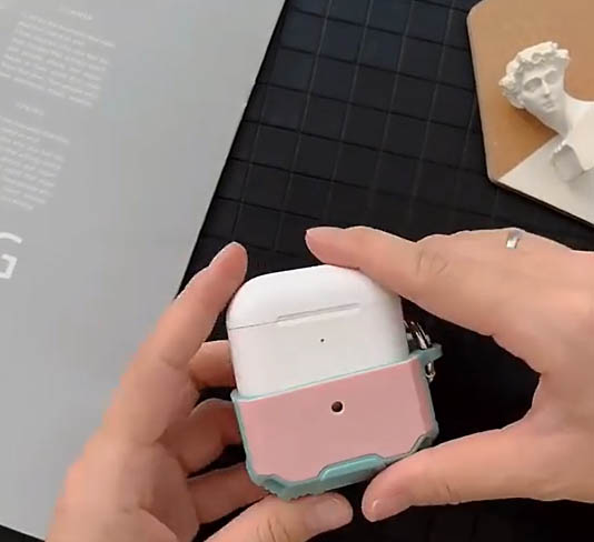 https://fulmo-img-server.com/airpods-labo/4e3c9f6d-863c-4417-8980-74c953e41740.jpg
