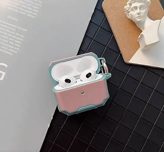 https://fulmo-img-server.com/airpods-labo/60f1bb0d-73ff-4c6b-a6f6-8eaf1d026d79.jpg
