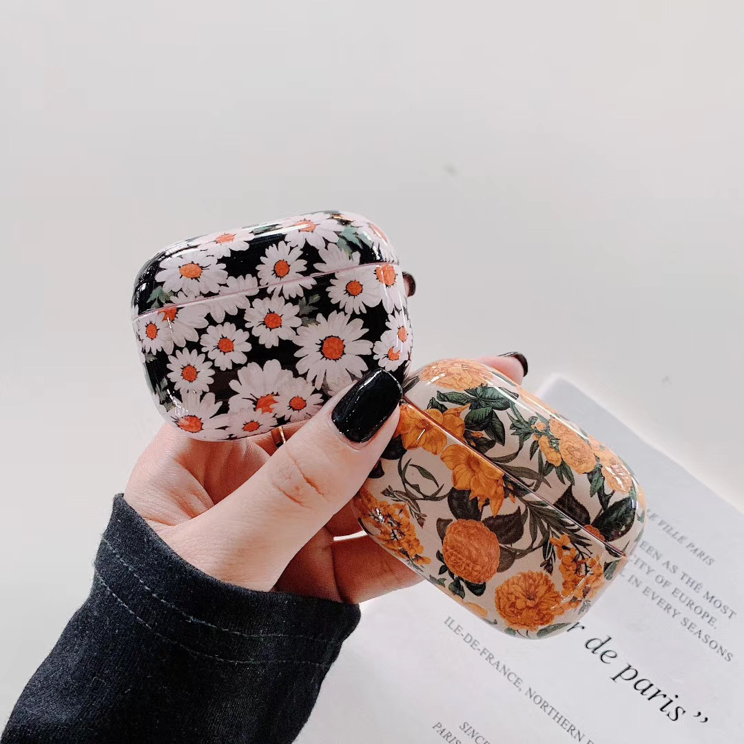 https://fulmo-img-server.com/airpods-labo/65637bc7-8a43-463f-82a8-3a30a5dfc639.jpg