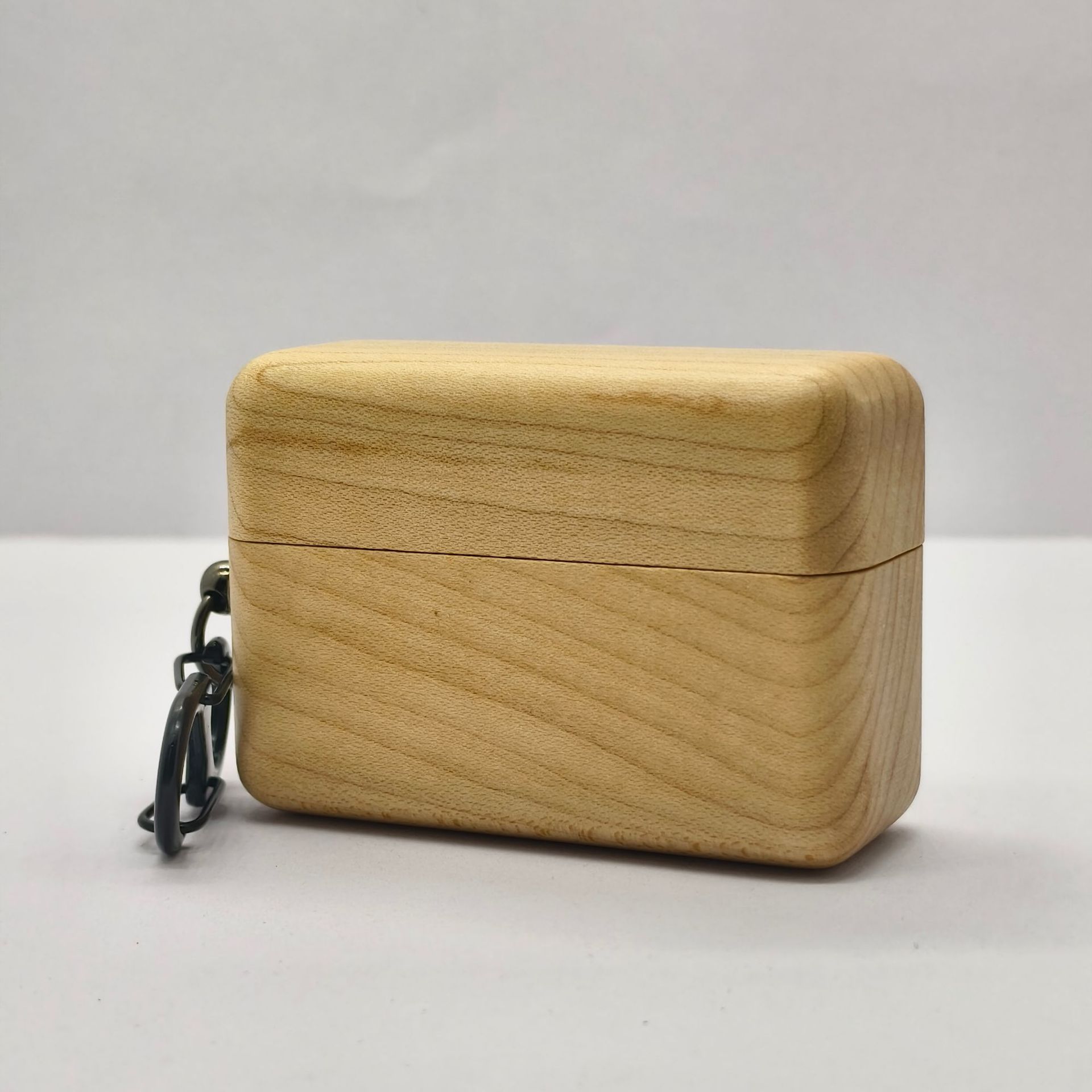 https://fulmo-img-server.com/airpods-labo/6b9ed76f-e854-4a1e-b265-0c770641b323.jpg