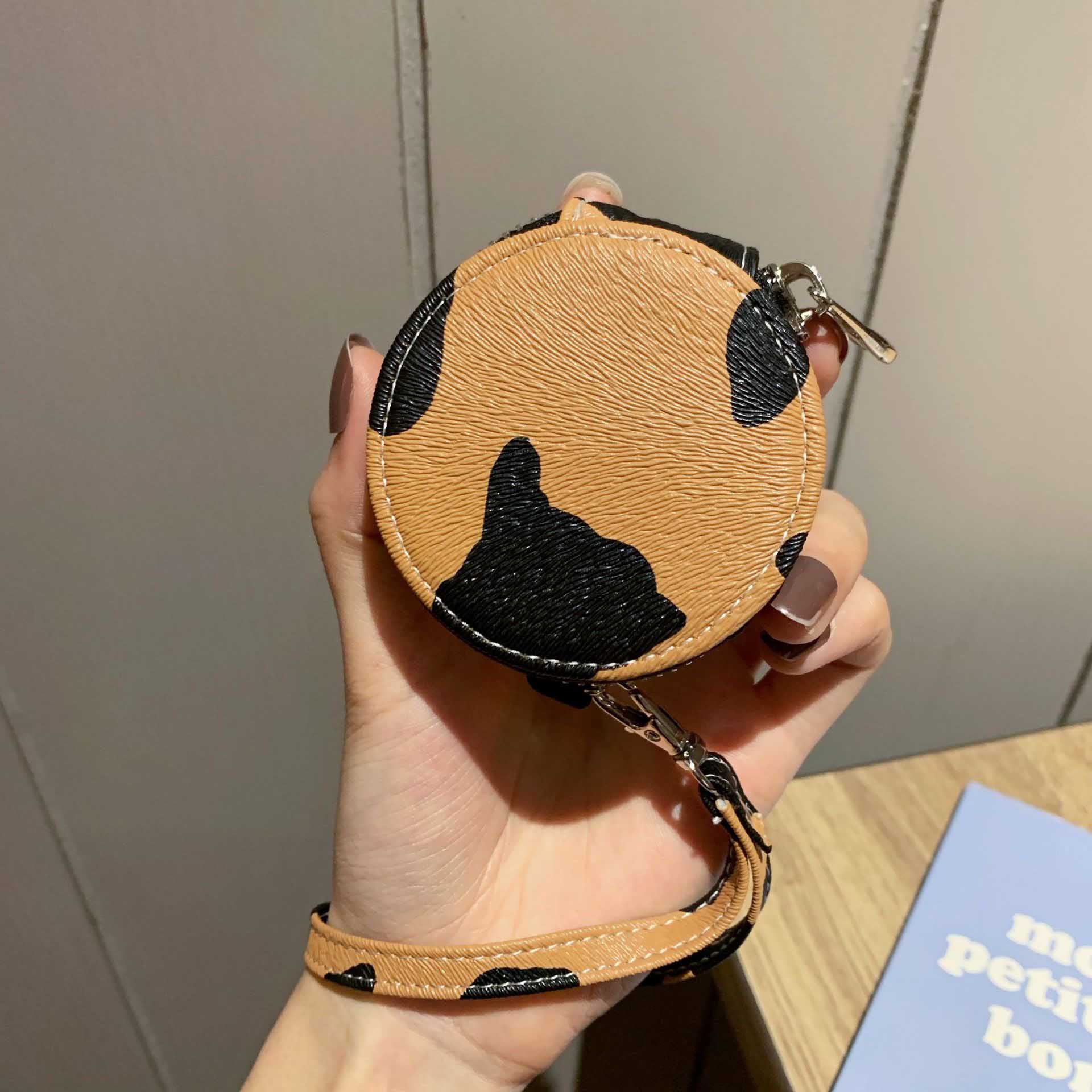 https://fulmo-img-server.com/airpods-labo/6ebfe841-9ea9-4aef-9edf-db5fd28ba586.jpg