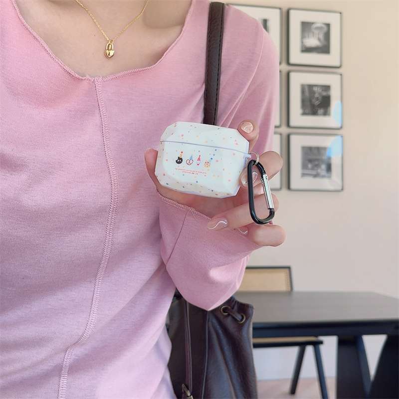 https://fulmo-img-server.com/airpods-labo/74f9b497ea8e4c64be1e31bccab1215e.jpg