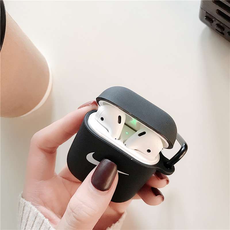 https://fulmo-img-server.com/airpods-labo/7cb30d03a8ca41ae857b8ca179e7cba8.jpg