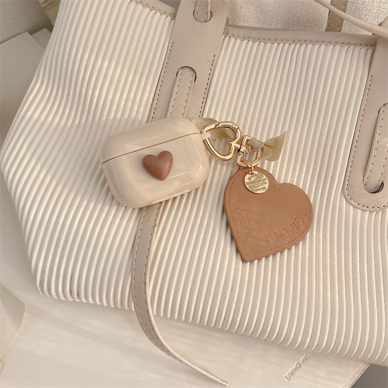 https://fulmo-img-server.com/airpods-labo/7d97b713-faea-47fb-966c-28407008be6b.jpg