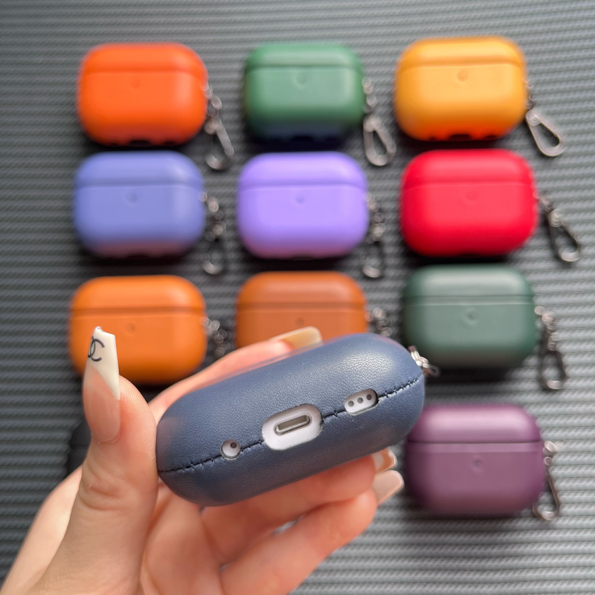 https://fulmo-img-server.com/airpods-labo/94a8121d-9193-43b7-8e7c-9ae971a11666.jpg