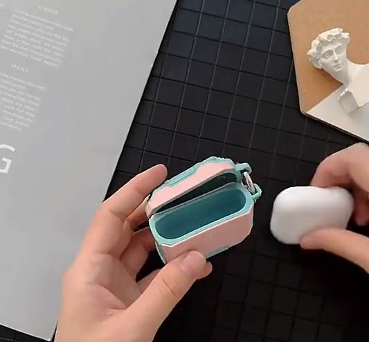 https://fulmo-img-server.com/airpods-labo/a14f233c-0189-4786-be9c-27cce5a44e4e.jpg