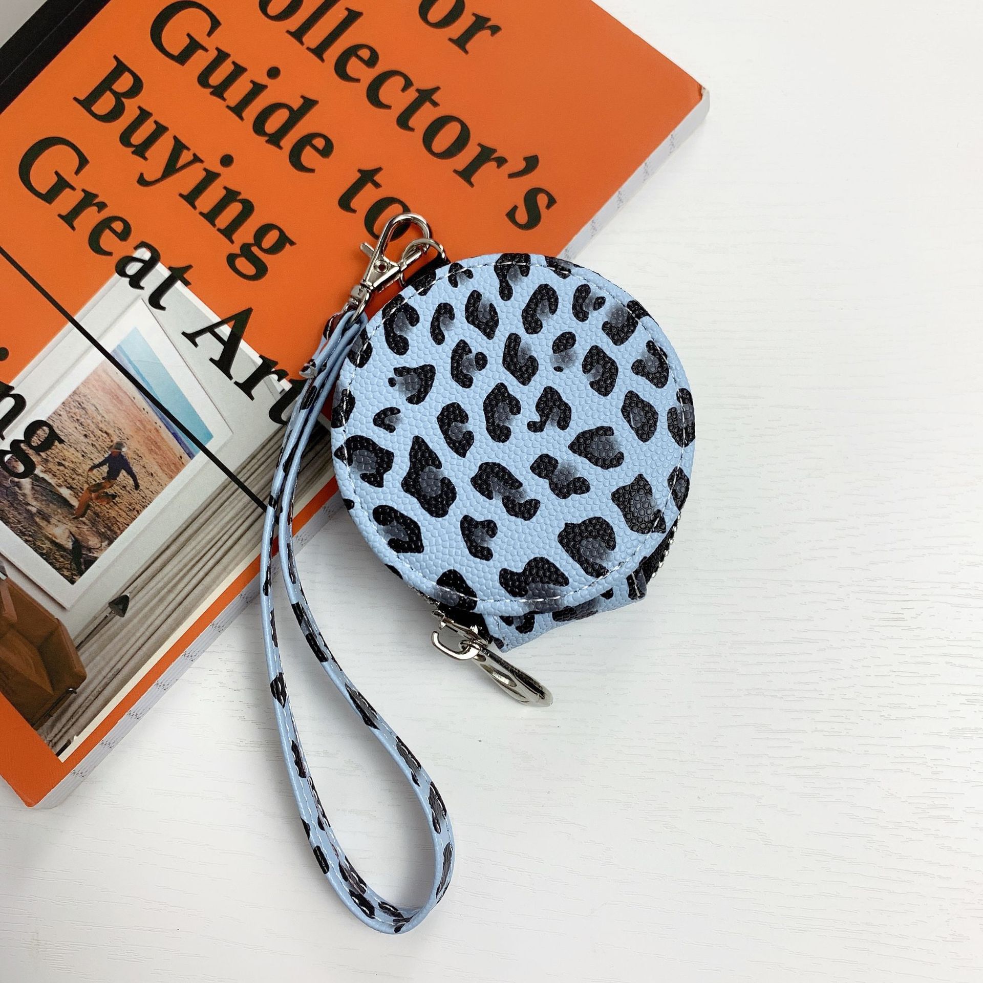 https://fulmo-img-server.com/airpods-labo/aa3a4011-309d-4015-8fa0-e92a6879cfd8.jpg