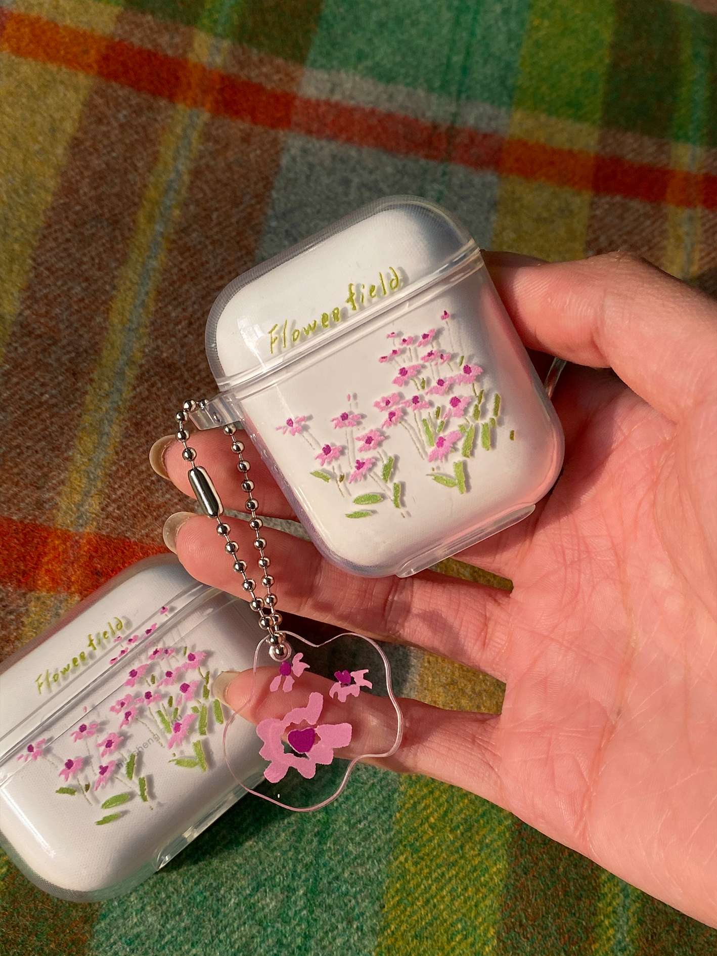 お花畑のAirPodsproケース