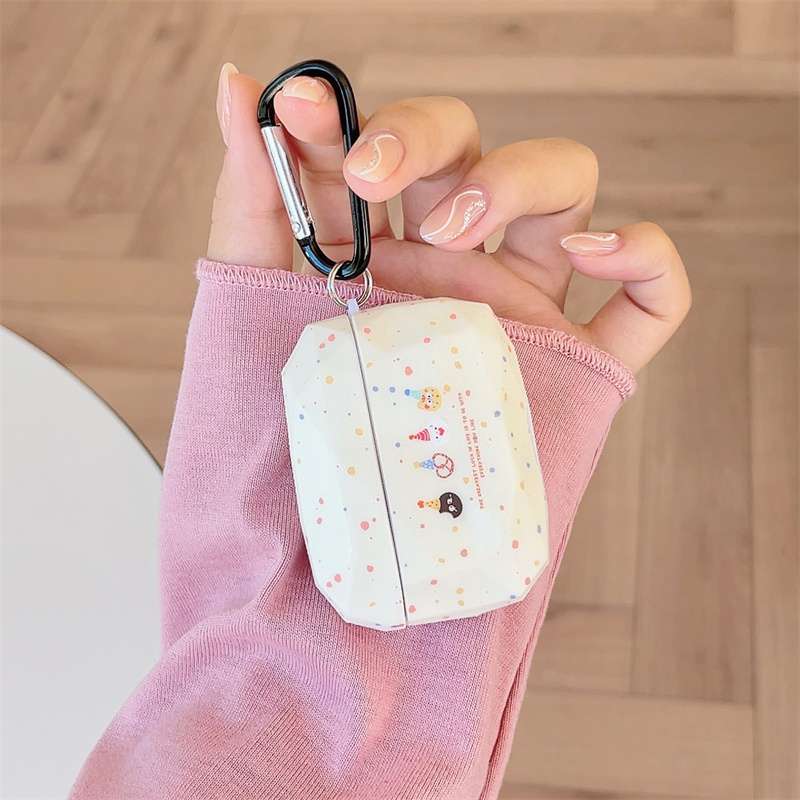 https://fulmo-img-server.com/airpods-labo/f32fadaa7bb44b74a06b3514cb69f36c.jpg