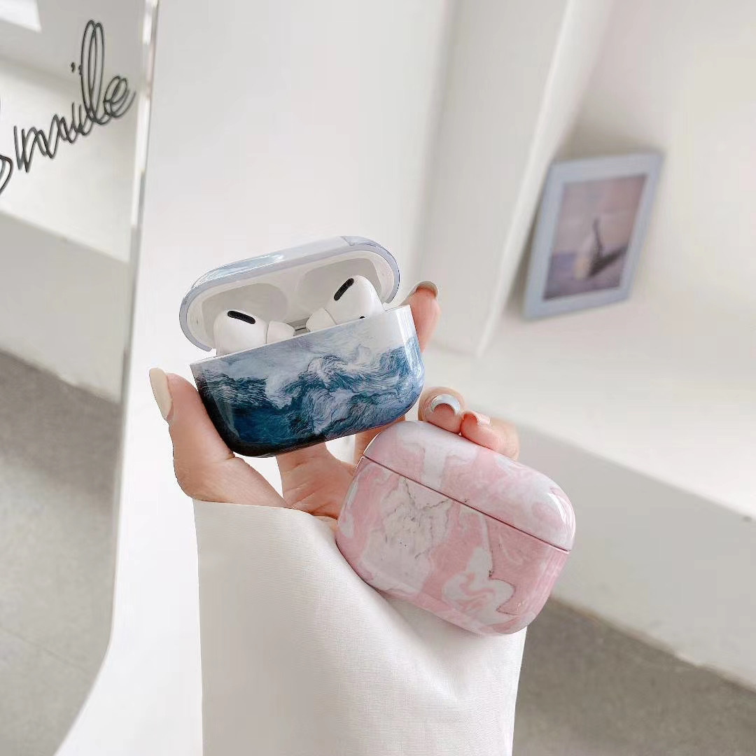 https://fulmo-img-server.com/airpods-labo/f484a140-38dd-44cf-a3ad-20cf5585bfe6.jpg
