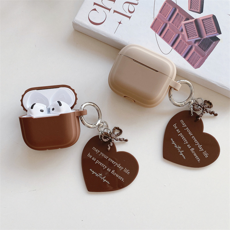 https://fulmo-img-server.com/airpods-labo/f8ee5450-2103-4c89-a2d2-acbe6d1e5507.jpg