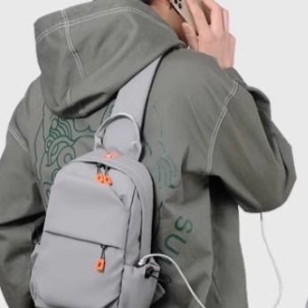 バック パック メンズ 充電対応コンパクト肩掛けリュック
