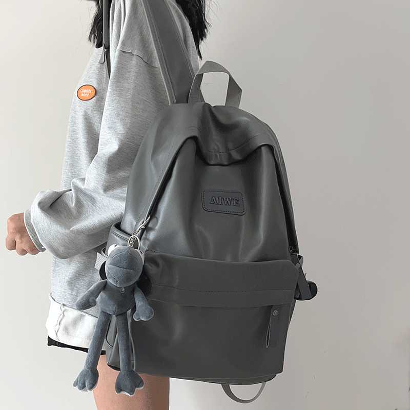 https://fulmo-img-server.com/alphabackpacks/1756287243422_v9p5xy1c_hqhxgrrs.jpeg