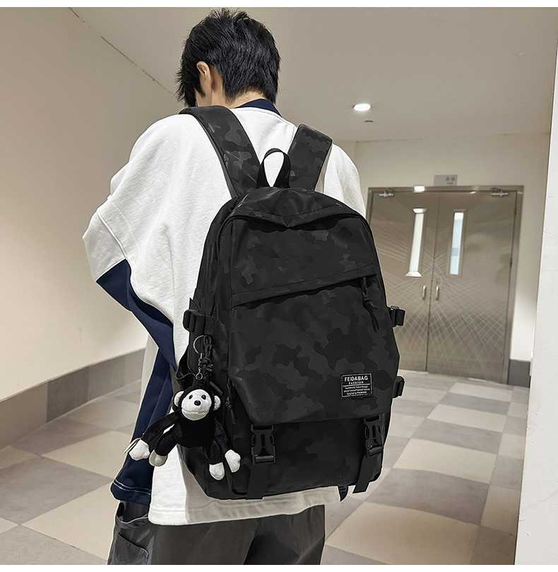 バック パック メンズ 迷彩模様の多機能学生リュック