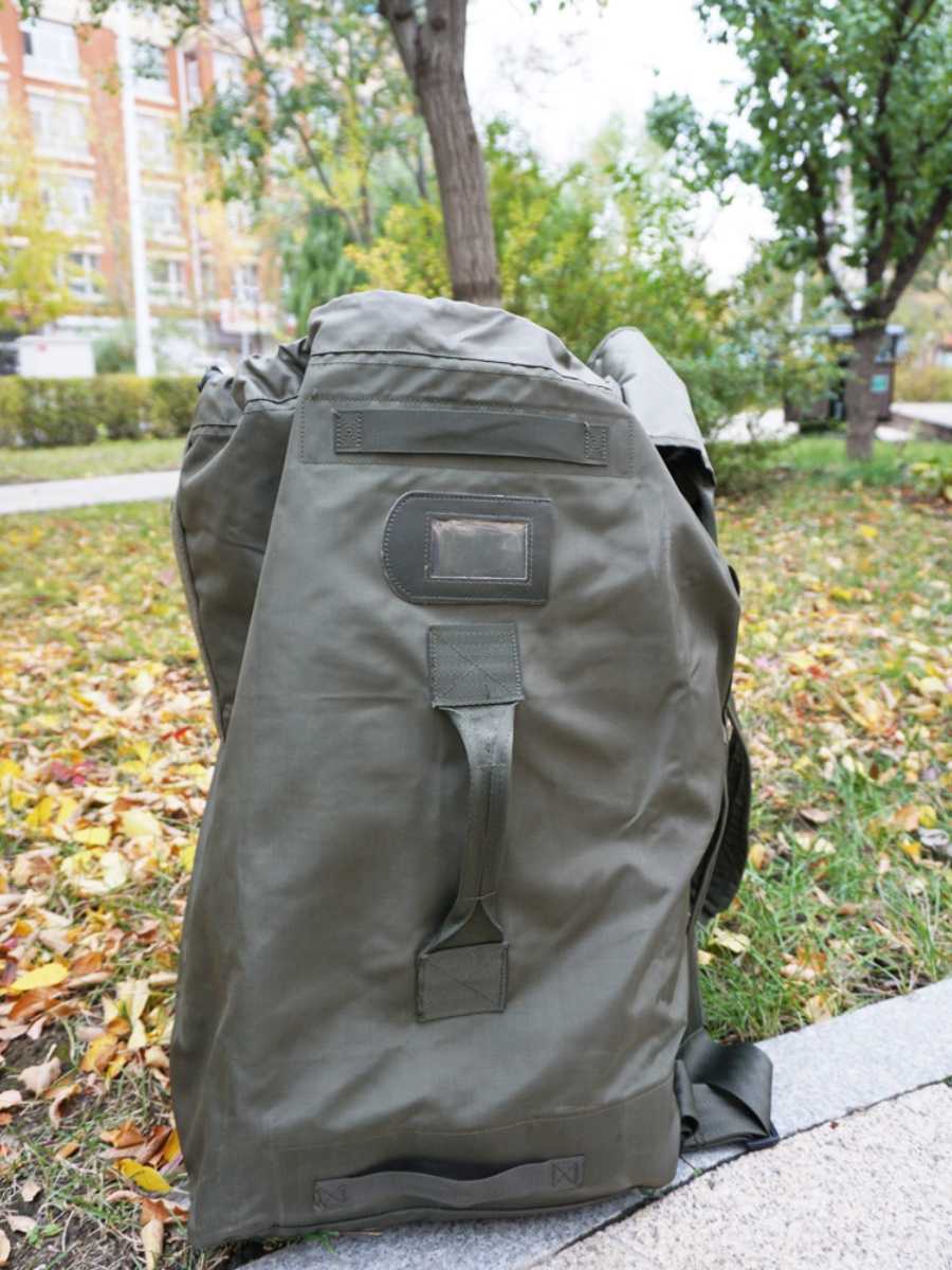バック パック メンズ 防水大容量 登山ダッフルリュック