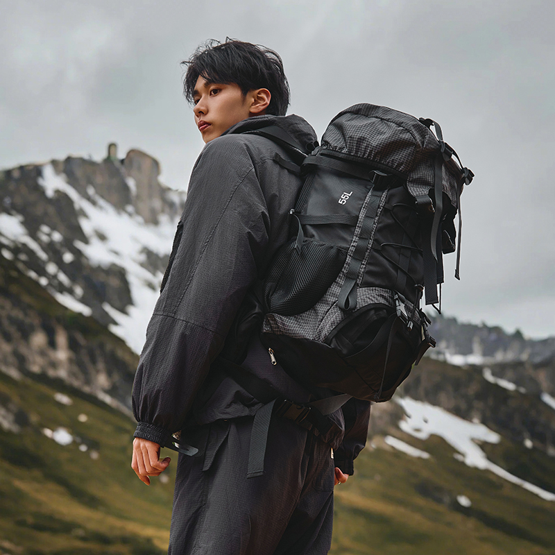 https://fulmo-img-server.com/alphabackpacks/3402c993-a3fb-4d17-a8a0-c20cc777a21d.jpg