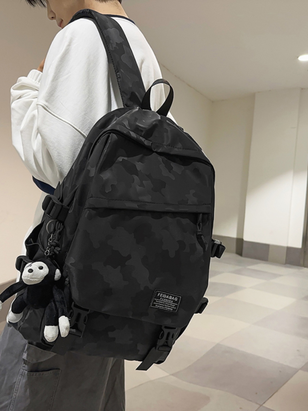バック パック メンズ 迷彩模様の多機能学生リュック