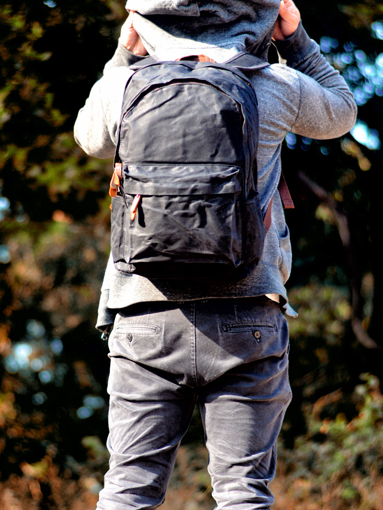 https://fulmo-img-server.com/alphabackpacks/af3bced6-285e-41c2-8277-bb819a609750.jpg