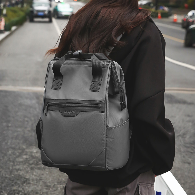 https://fulmo-img-server.com/alphabackpacks/df4ac83a-6620-47b5-aced-184178aecebd.jpg