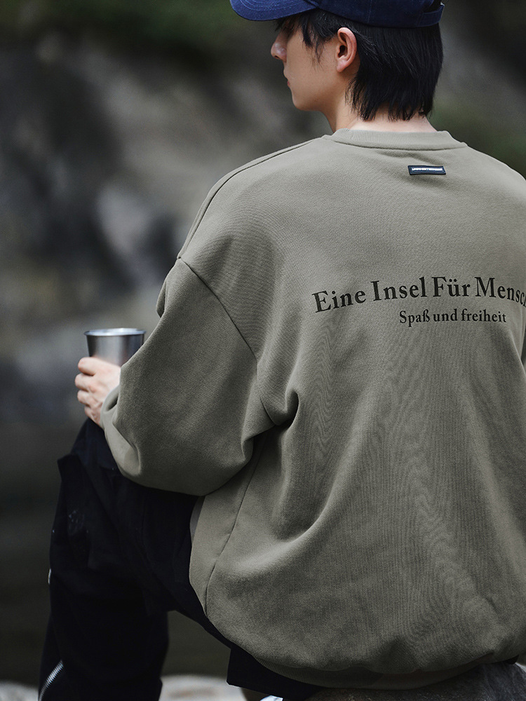 アメカジ ドイツ文字プリント裏毛クルーネックトレーナー