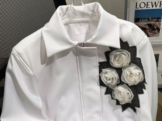 アメカジ メンズ白色花柄刺繍ジャケット薔薇装飾ブルゾン