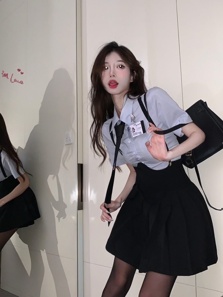 青ファッション 制服風サスペンダー付きセットアップ