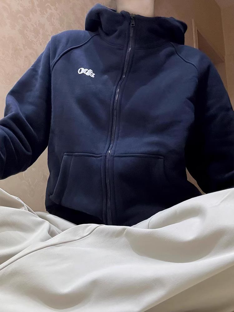 青ファッション 青ファッション シンプルワンポイントフーディ